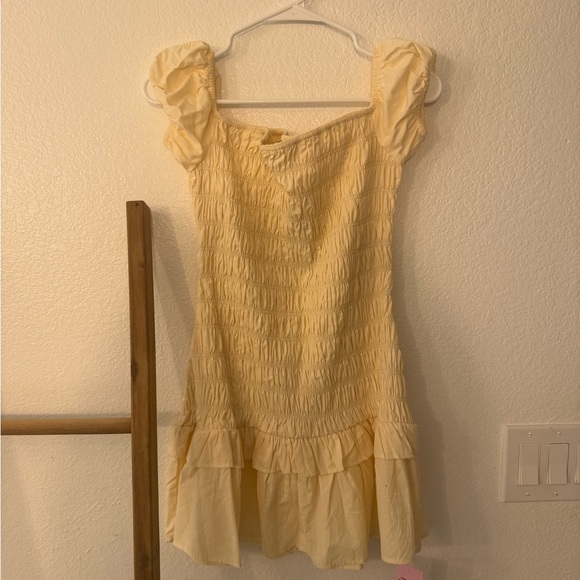 PrettyLittleThing Dresses & Skirts - Pretty Little Thing Yellow Mini